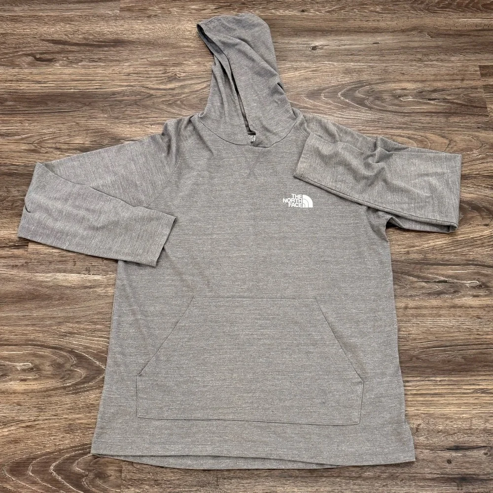 The North Face Mens Classic Fit Hoodie Heather Gray Lightweight Pullover Medium